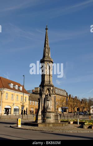 Banbury Cross, Banbury, Oxfordshire, England, UK Stock Photo - Alamy