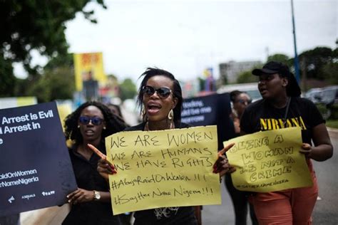 Ghana: Women protest police harassment in Nigeria - Africa Feeds