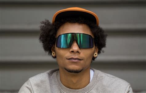 Oakley launches Sutro shades for urban cycling | road.cc