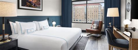 Hotel Rooms In Pittsburgh | Stay | The Oaklander Hotel