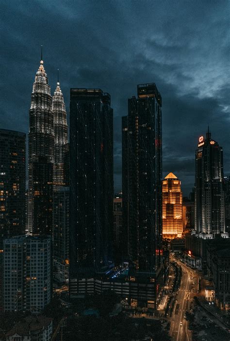 Dark City Pictures [HD] | Download Free Images on Unsplash