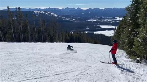 People hit the slopes as Discovery Ski Area opens near Philipsburg