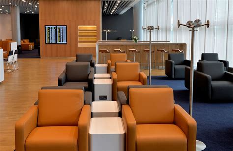 Lufthansa's new lounges at London Heathrow T2 Star Alliance terminal - Executive Traveller