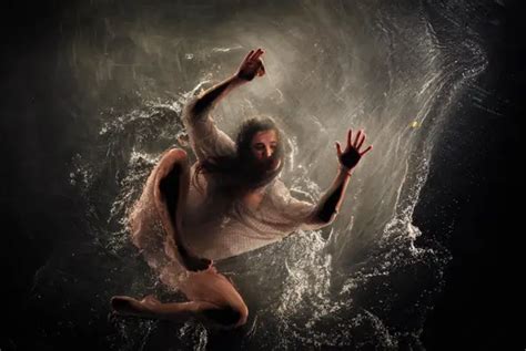 30 Jaw-Dropping Examples of Performance Art Photography to Astound You ...