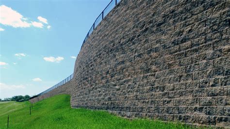 Tall Retaining Wall Design Ideas | CornerStone Wall Solutions