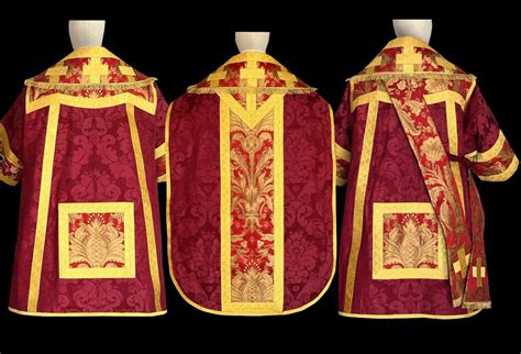 Ambrosian Rite Vestments with the "Cappino" by Sacra Domus Aurea ...