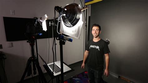 Best Lighting Setup for Vlogging and YouTube,