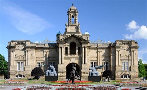 Cartwright Hall Art Gallery - Bradford Museums & Galleries