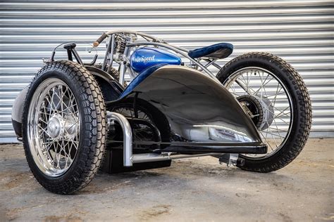 The Valespeed 28 - A Custom Motorcycle For The Age Of Social Distancing