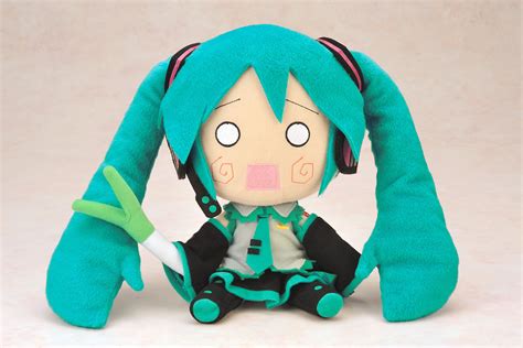 Nendoroid Plus Plushie Series 02: Miku Hachune (Image 2/5)