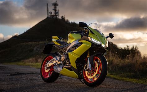 The Sports Motorcycle Factory par excellence presents the Aprilia RS 660 – Cycle Canada