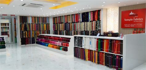 Wooden Wall Mounted Display Racks For Cloth Showroom at Rs 700/sq ft in ...