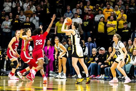 No. 2 Indiana women's basketball loses to Iowa at buzzer on Caitlin ...