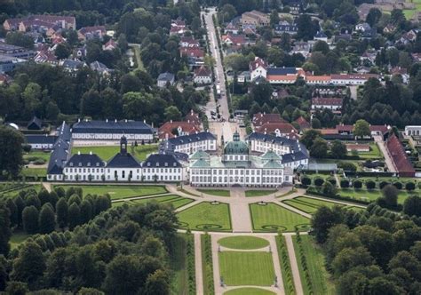 Fredensborg Palace | Denmark castles, Palace, Castle