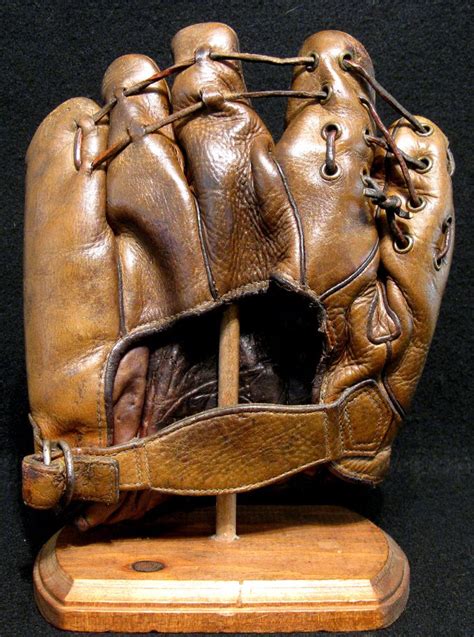 in Sports Mem, Cards & Fan Shop, Vintage Sports Memorabilia, Gloves-Baseball | Vintage baseball ...