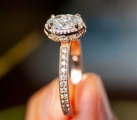 The Beauty of Halo & Hidden Halo Engagement Rings - Ken & Dana Design