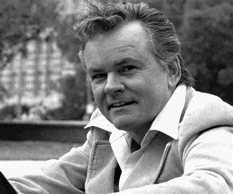 Bob Crane Biography - Facts, Childhood, Family Life & Achievements of Actor