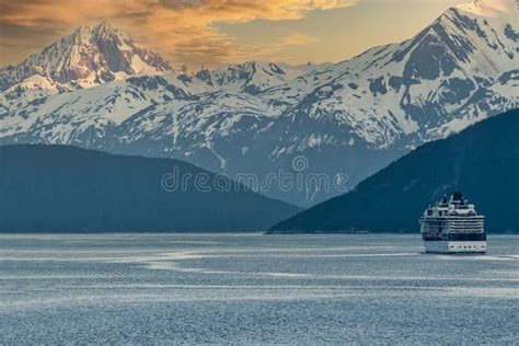 Cruise Ship on the Inside Passage in Alaska Stock Photo - Image of passage, glacier: 224001702