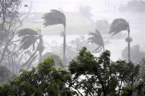 Will Sri Lanka turn to SMS storm warnings after 'night from hell'? | ONLANKA News - Sri Lanka