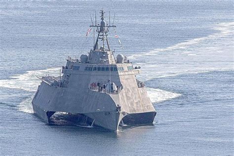 Combat ship USS Canberra commissioned in Australia - UPI.com