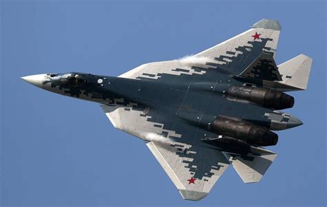 Las entregas masivas del caza Su-57 a la Fuerza Aérea de Rusia comenzarán en 2020