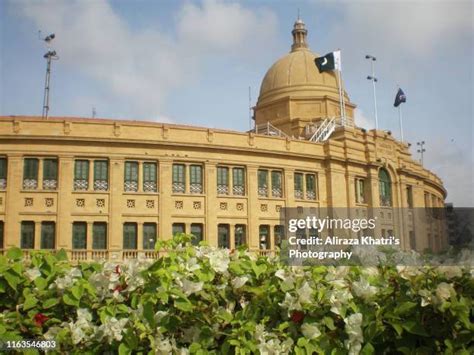 29 Karachi Port Trust Building Stock Photos, High-Res Pictures, and ...