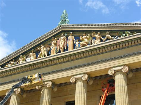 File:Pediment, Philly Art Museum (2).jpg - Wikimedia Commons