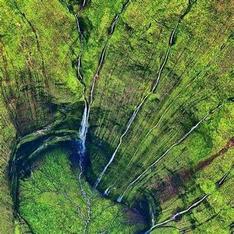 Mount Wai'ale'ale Kauai volcano crater | Waterfall, Kauai, Hawaii