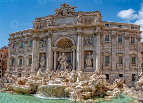 Rome Trevi Fountain sunny view 20233777 Stock Photo at Vecteezy