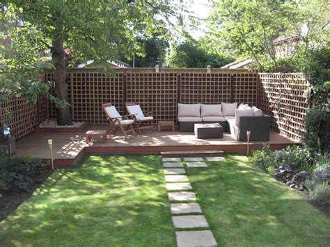 deck design - Buscar con Google Privacy Fence Landscaping, Privacy Screen Outdoor, Backyard ...