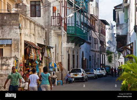 Mombasa old town hi-res stock photography and images - Alamy