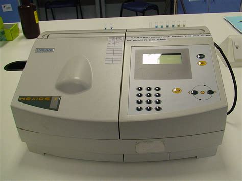 Difference Between Colorimetry and Spectrophotometry | Compare the Difference Between Similar Terms