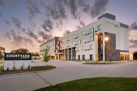 COURTYARD BY MARRIOTT AMES (Iowa) - Hotel Reviews & Photos - Tripadvisor