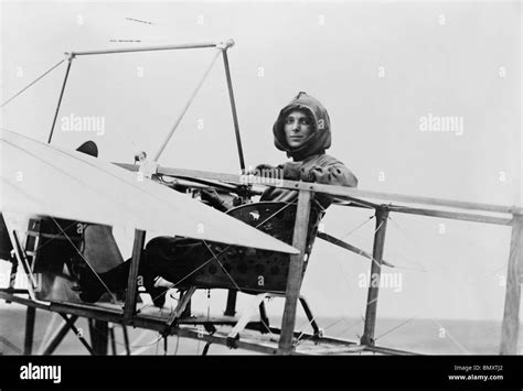 Harriet quimby plane crash hi-res stock photography and images - Alamy