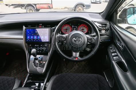 Toyota Harrier editorial stock image. Image of drive - 251123289