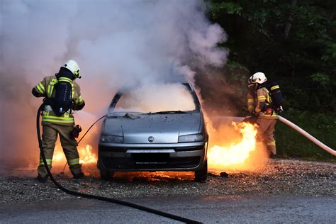 ¿Qué hacer en caso de un incendio de tu vehículo?