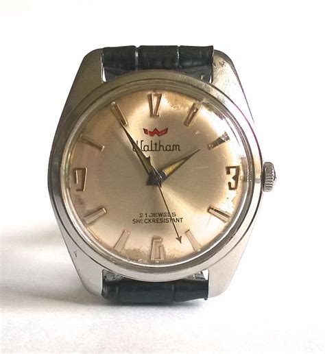 Waltham -- Men's wrist watch -- Years 70 - Catawiki