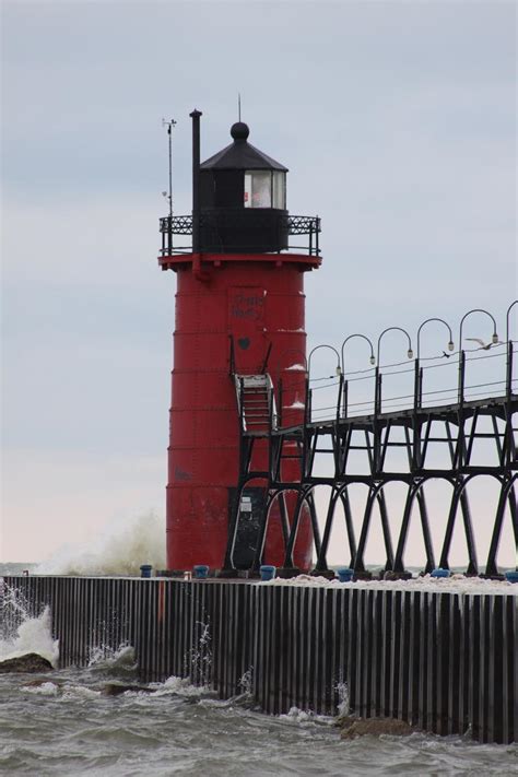 Michigan Exposures: The South Haven Lighthouse