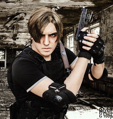 Leon Kennedy Cosplay (Resident Evil) by SPARTANalexandra on DeviantArt