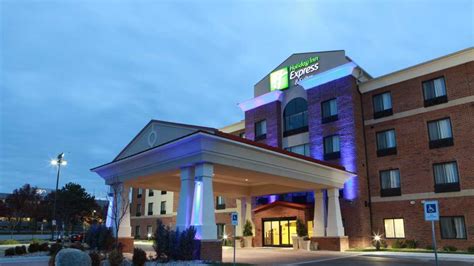 Holiday Inn Express & Suites - Troy | Michigan