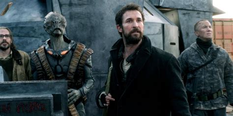 Falling Skies Season 5 Trailer & Cast Interview Promise a Powerful Ending