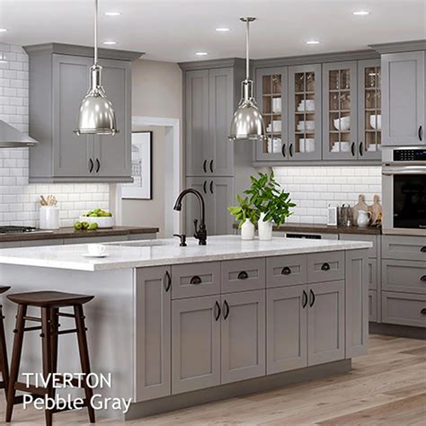 Backsplash Light grey Shaker style kitchen cabinet painted in Benjamin ...