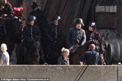 Russell Crowe in LES MISERABLES First Look - FilmoFilia