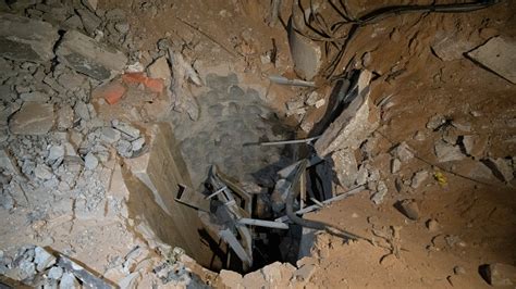 Israel Releases Videos It Says Show Hamas Tunnels Under Al-Shifa Hospital - The New York Times