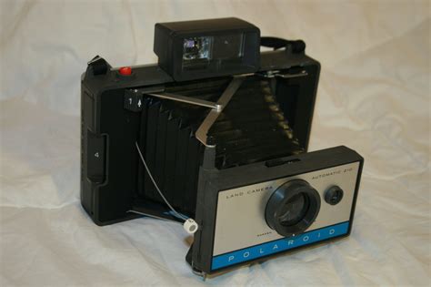 http://www.ebay.com/itm/Vintage-Polaroid-Camera-Automatic-Land-Camera-210-with-Flash-and-Case ...