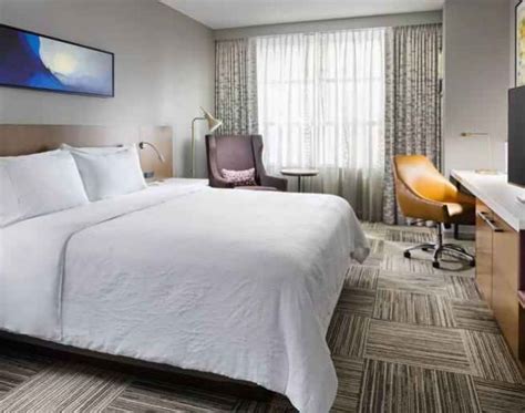 Hilton Garden Inn Chicago McCormick Place - Chicago Day Use Rooms | HotelsByDay.com