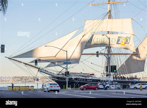 Early morning in downtown San Diego, California, USA. View of the Star ...