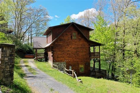 Topton, NC Real Estate - Topton Homes for Sale | realtor.com®