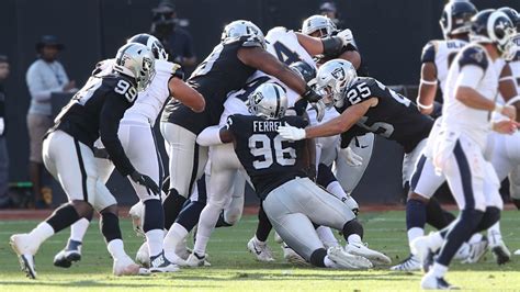 Raiders defense enjoys strong start to preseason with effort against Rams