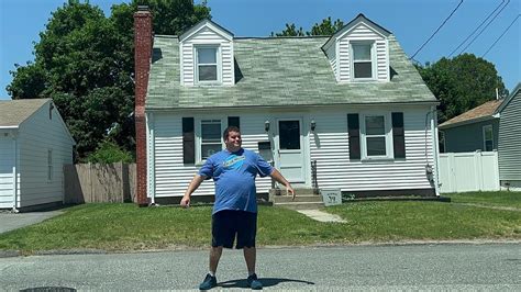 We Found Peter Griffin In The Real Quahog, Rhode Island - YouTube